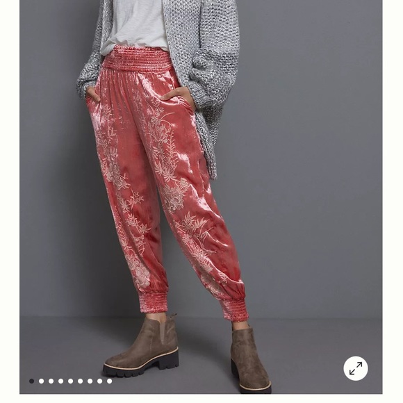 Anthropologie Pants - ANTHROPOLOGIE pink velvet joggers